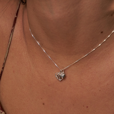 Tiny Twisted Rope Chain Loving Hearts Necklace