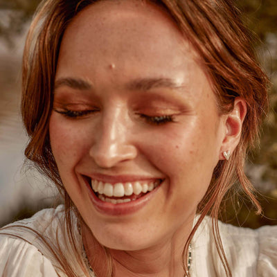 leaf heart stud earrings | ChloBo